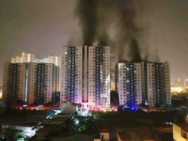 4. TP.HCM: Cháy chung cư Carina Plaza, 13 người chết (23/3/2018)